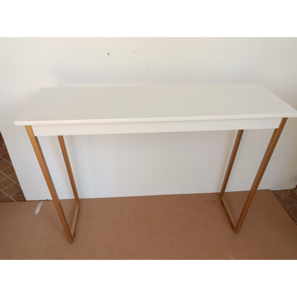 Aparador Estilo Industrial de Ferro e Madeira – Mesa Decorativa para Sala, Corredor ou Entrada