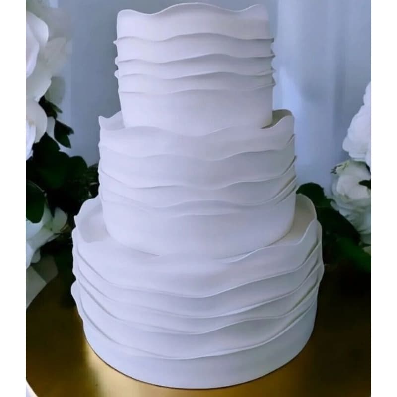 Bolo Fake Falso Casamento Branco Espatulado Rústico Ruflado Camadas Neutro noivado  19