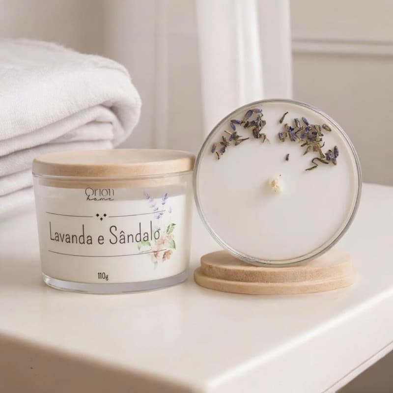 Vela aromática  artesanal PREMIUM 110g - Vários Aromas - OFICIAL Com especiarias e tampa de madeira CLASSIC