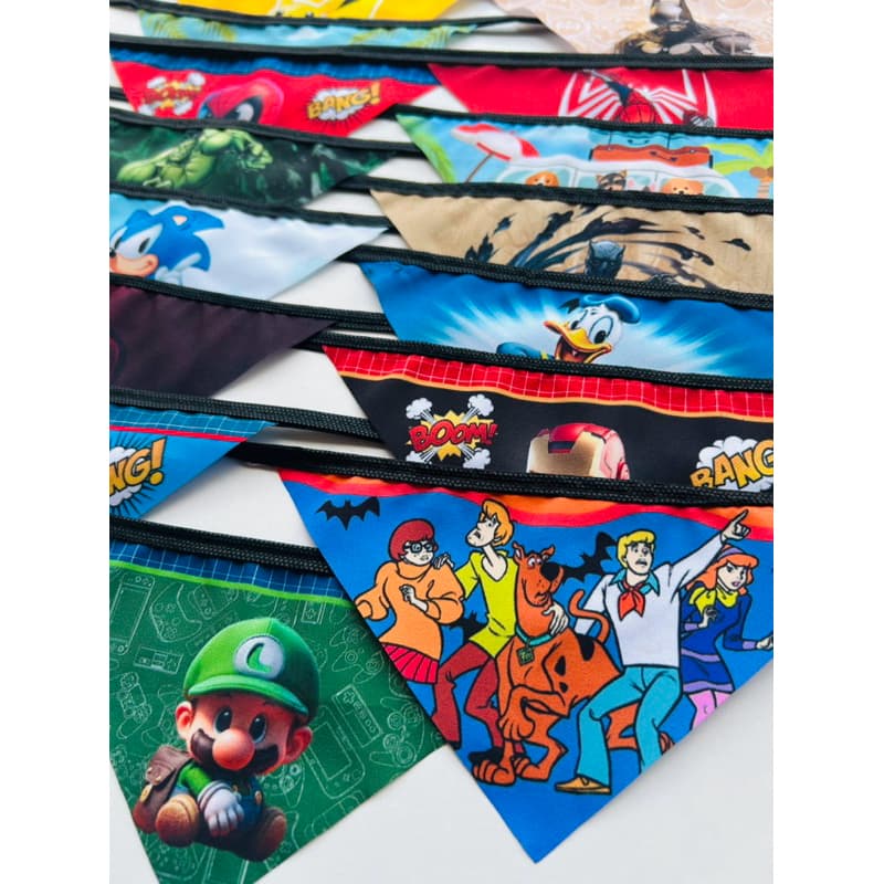 Kit 10 Bandana Luxo Pet Shop Banho e Tosa Personagens, Cães e Gatos