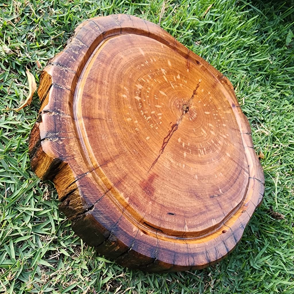 Tabua De Corte Rústica Com 25cm Para Churrasco.