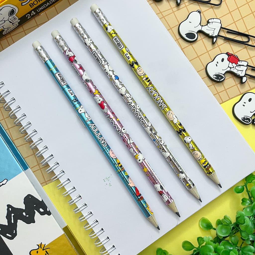 Lápis Grafite Nº 2 Decorado Snoopy com Borracha no Topo - Tilibra