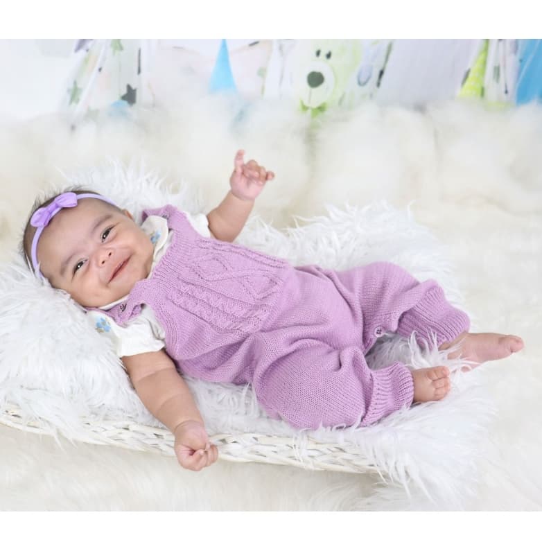 Salopete Trança Jardineira Recem Nascido Vira Pé Menina Menino RN Tricô Bebê