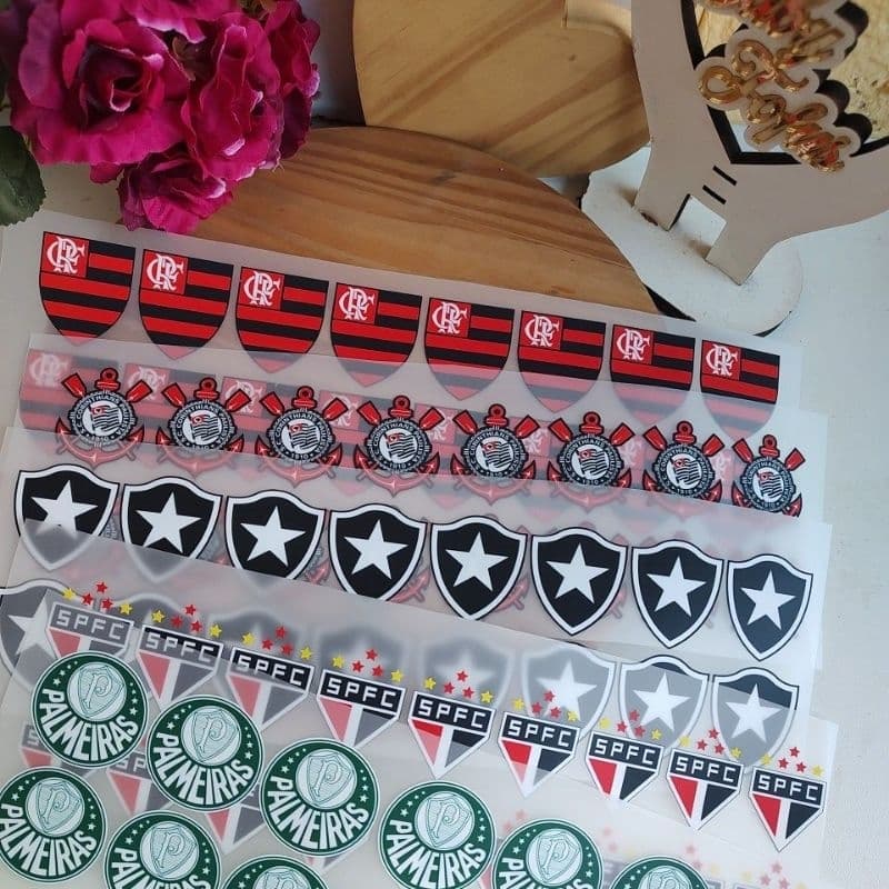 kit 16 imagem de brasão de time de futebol termocolante para todo tipo de tecido aplicar com o ferro de passar
