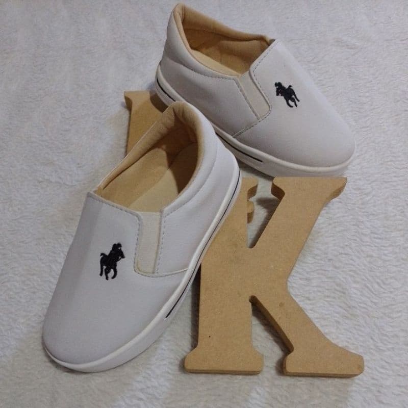 Tênis infantil menino Slip classic branco.