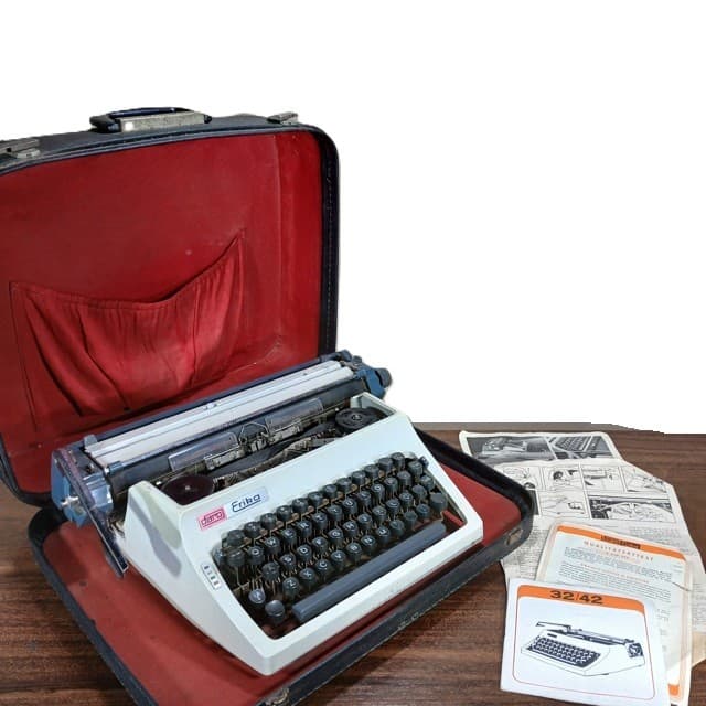 Máquina Escrever Não Funciona Antiga Rara 43x31x13cm 8,7kg