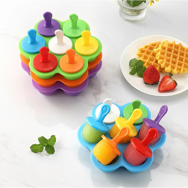 forminha para Picolés infantil com 7 Cavidades De Gelo Com Palitos ENVIAR COR ALEATORIO