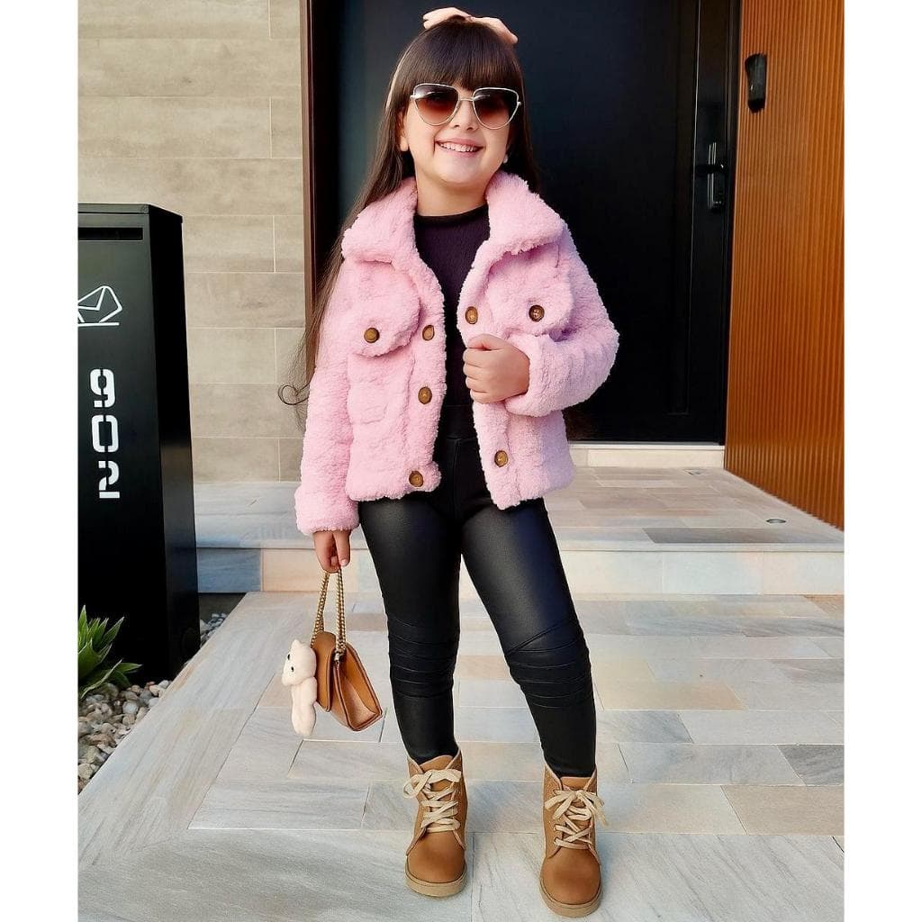 Kit Infantil Conjunto Casaco Teddy Cropped + Calça Tratorada Blogueirinha Blusinha Frio Menina Inverno Quentinho Pelúcia