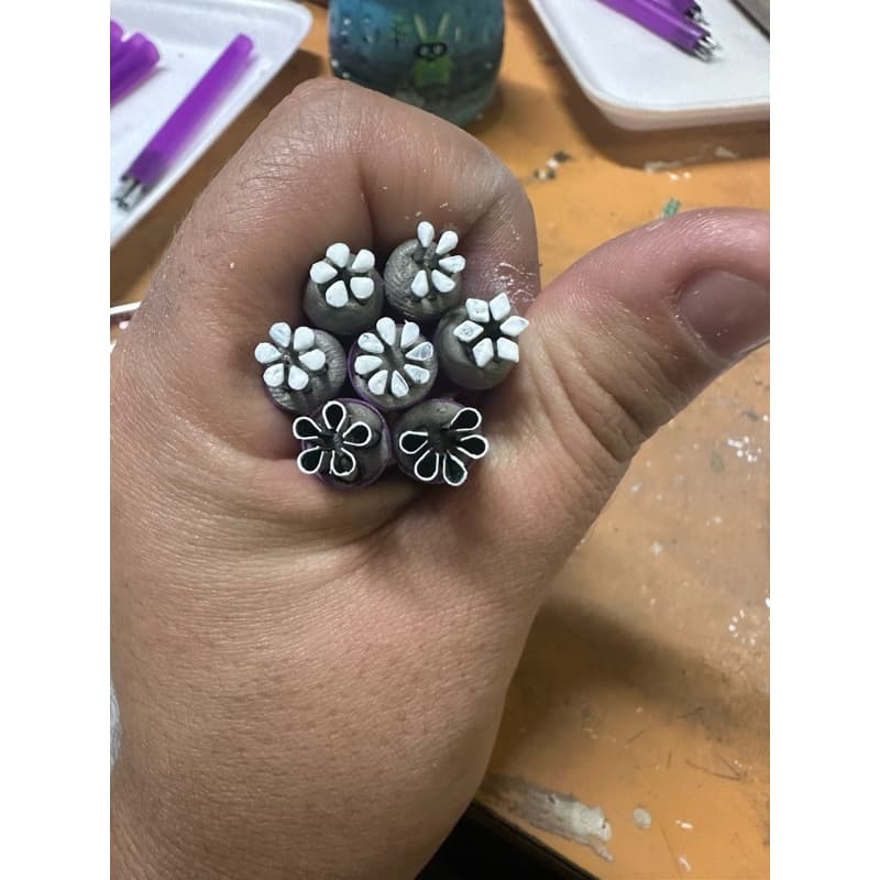 kit  07 carimbos para fazer adesivos de unha.(Prazo de envio de 15 dias).