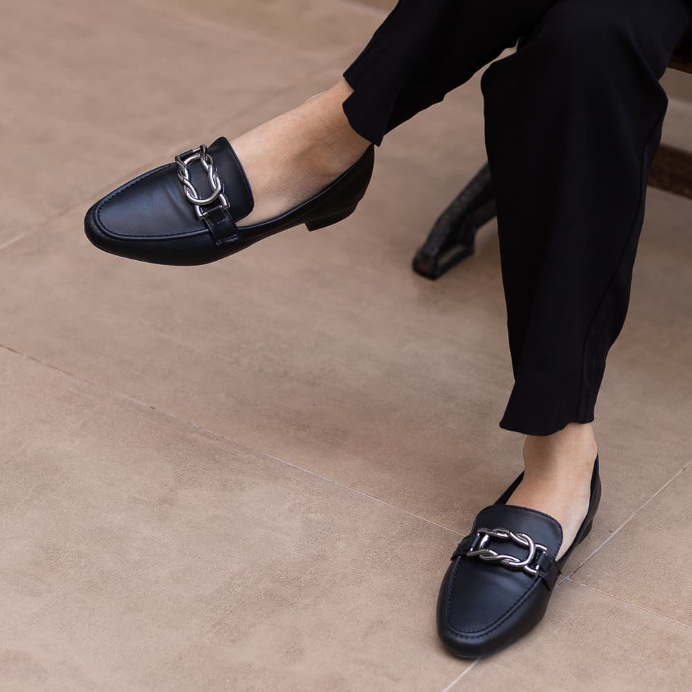 Mocassim Feminino Preto Atemporal Classico Elegante Semelhante Couro Moderno Tendencia Maricotta