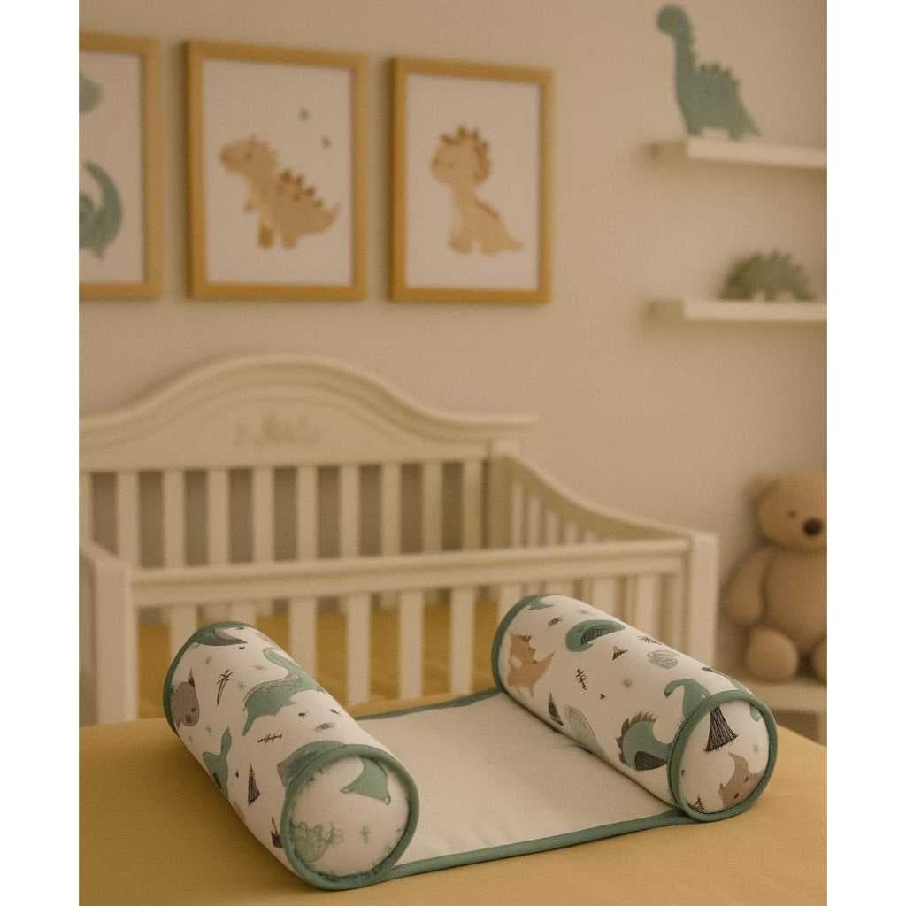 Lindo Rolinho Segura Bebê Neném Tecido 100% Algodão Estampa Dinossauro