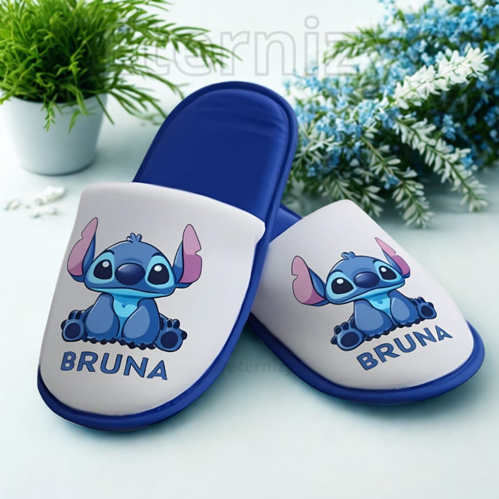 Pantufa Stitch Personalizada com Seu Nome - Super Fofinha e Confortável!