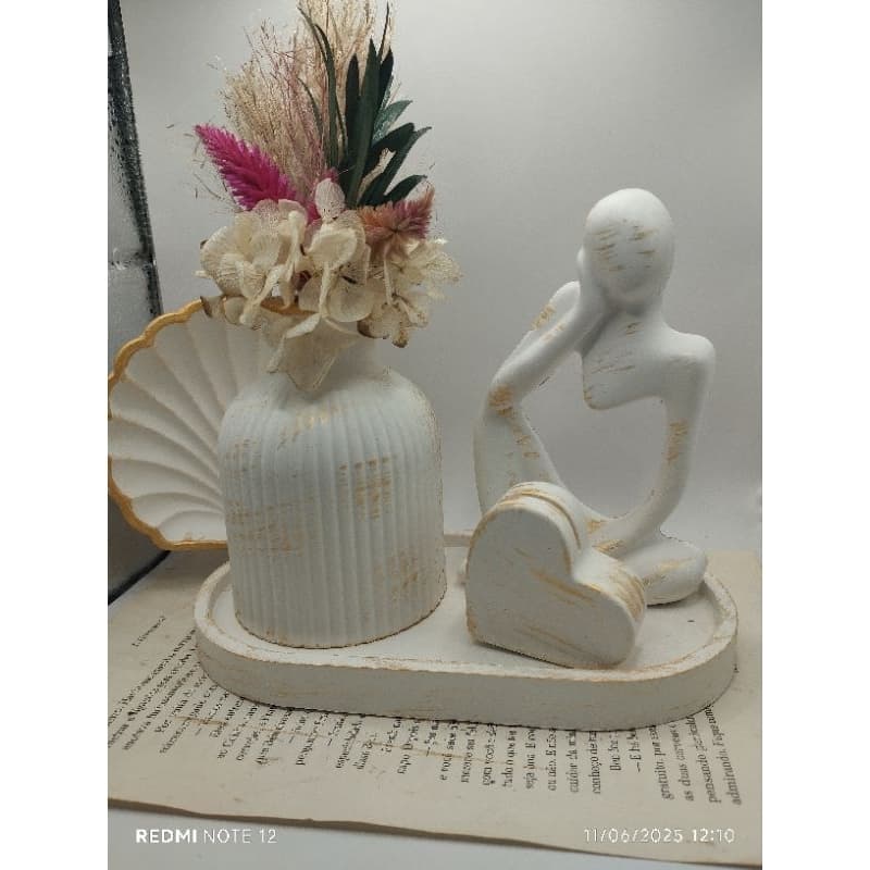 Decoração estilo minimalista vaso+bandeja+coração porta recado+pensador+concha porta jóia.