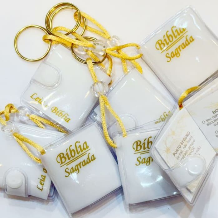 Chaveiro Mini Bíblia Sagrada. 12 unidades. Várias cores.