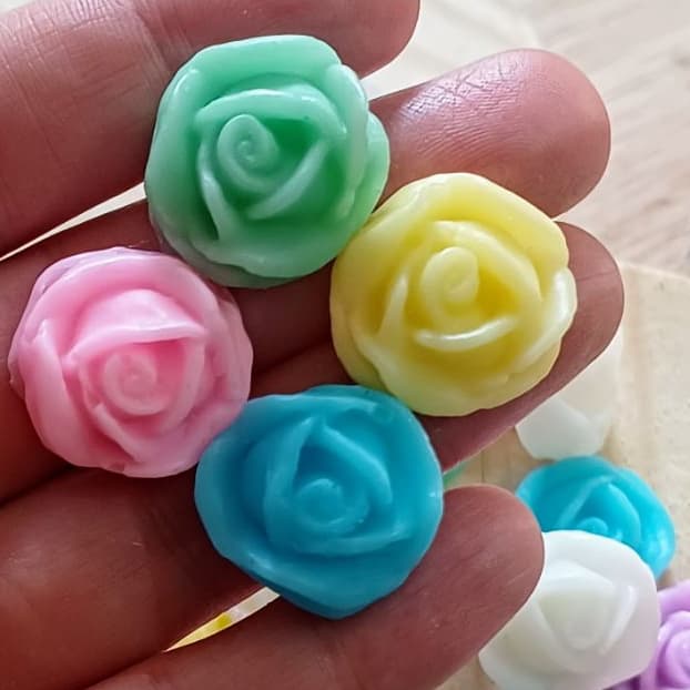 50 Sabonete Mini Florzinha Perfumado Lembrancinha Rosinha - Informar as cores e Aromas chat