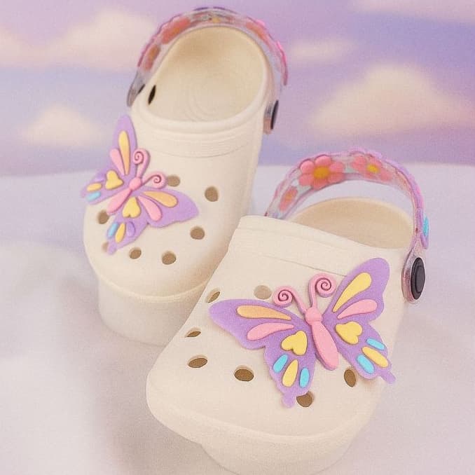 Sandália Babuche Infantil Menina Antiderrapante Confortável Elegante Leve Borboleta Kids Promoção