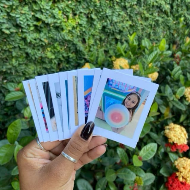 Kit com 24 Mini Fotos Personalizadas 18,00 – Tamanho Ideal para Capinha de Celular! 💖