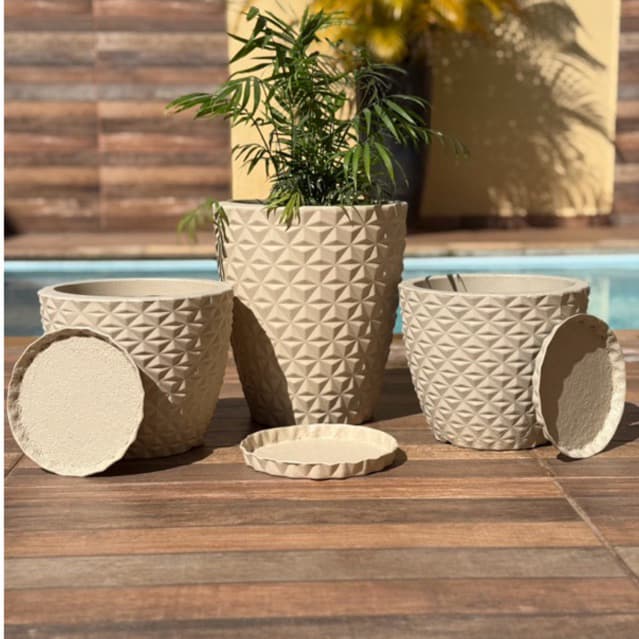 Kit 3 Vaso Decorativo para Plantas de Polietileno Diamante Coluna e 2 Bojo N1 c Prato
