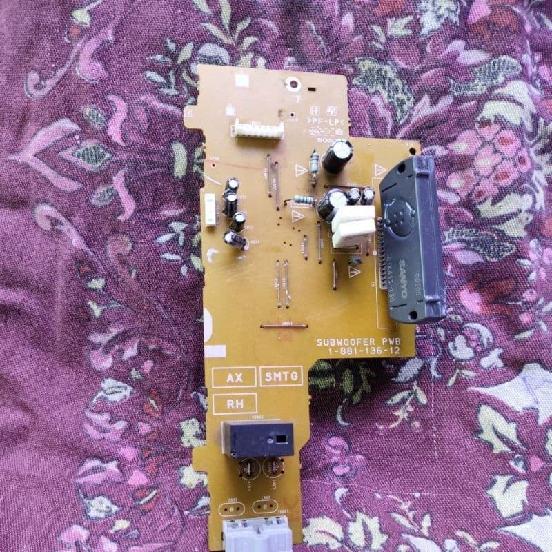 placa com ci sub woofer som Sony hcd-gtr88 cód 1-881-136-12