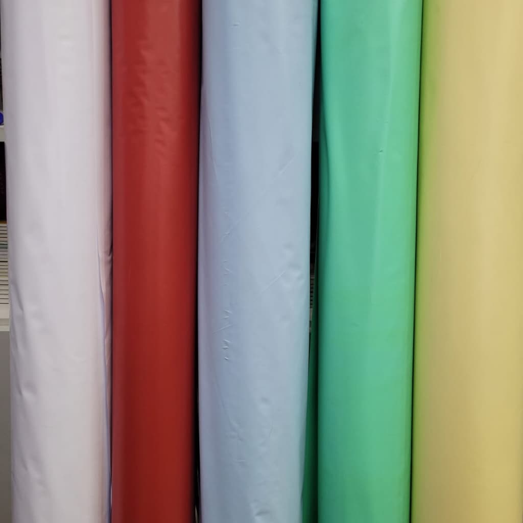 Plástico leitoso Liso Escolar medida 1,00x1,40