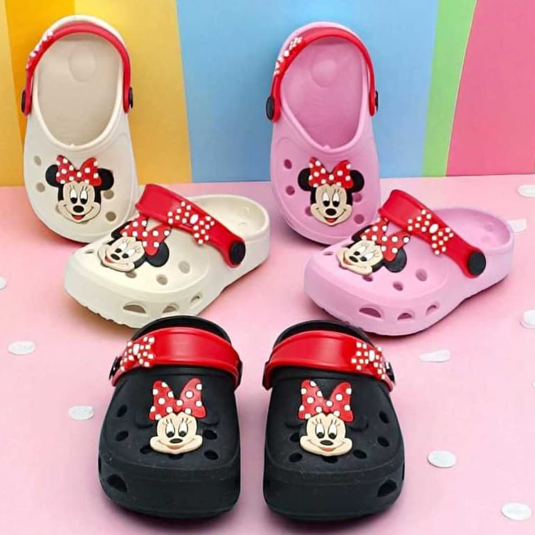 Babuche Infantil Feminina super confortável e leve personagem com Laço