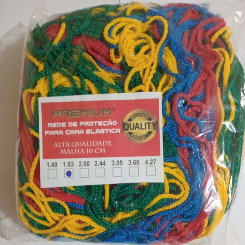 Rede para cama elástica de 1.83m com zíper tem 1.30m de altura