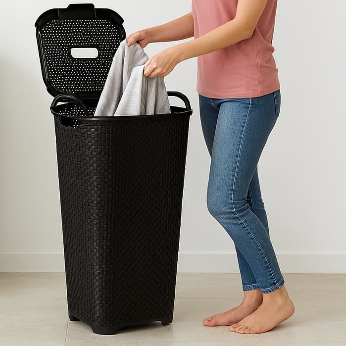 Cesto de Roupas Rattan 50L Com Tampa Basculante Preto Organizador Resistente Para Brinquedos Arqplast