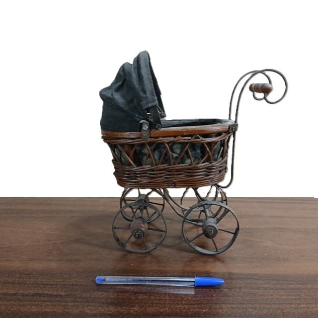 Lembrancinha Colecionável Rara Mini Carrinho 28x25x15cm 600g