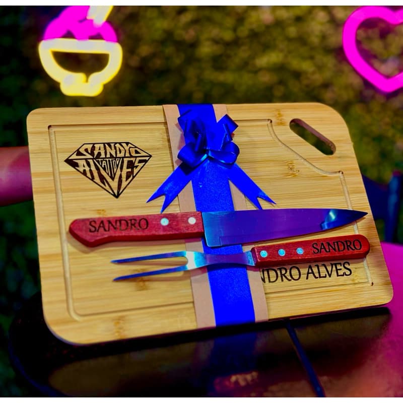 Kit para Churrasco Personalizado com Nome, Time ou Logo com Tábua, Garfo e Faca
