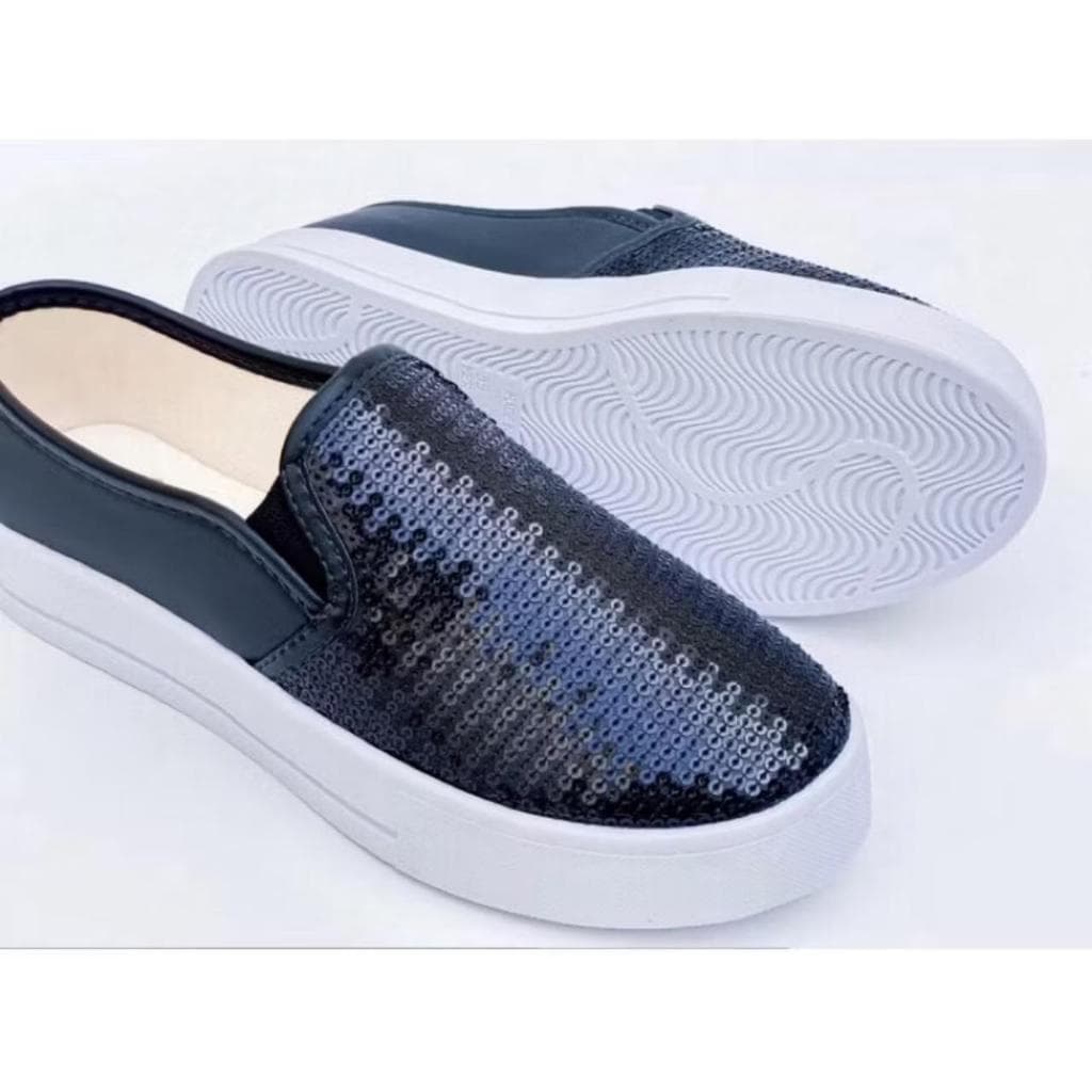Tênis Feminino Casual Iate Slip On Stillus Calce Fácil Confortável Com Lantejoulas