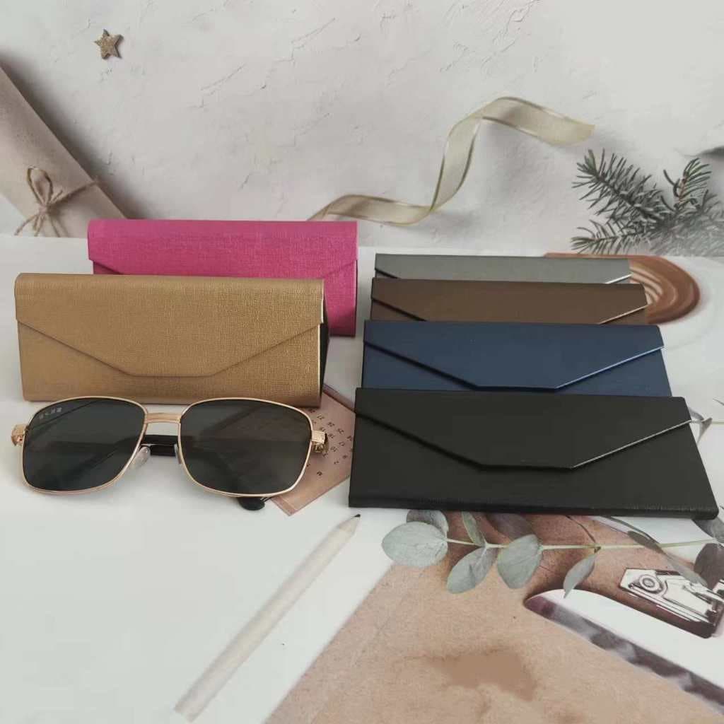 Estojo Triangular Case De Protecao Para Oculos De Sol E Grau de Armacao Cor do grão da madeira