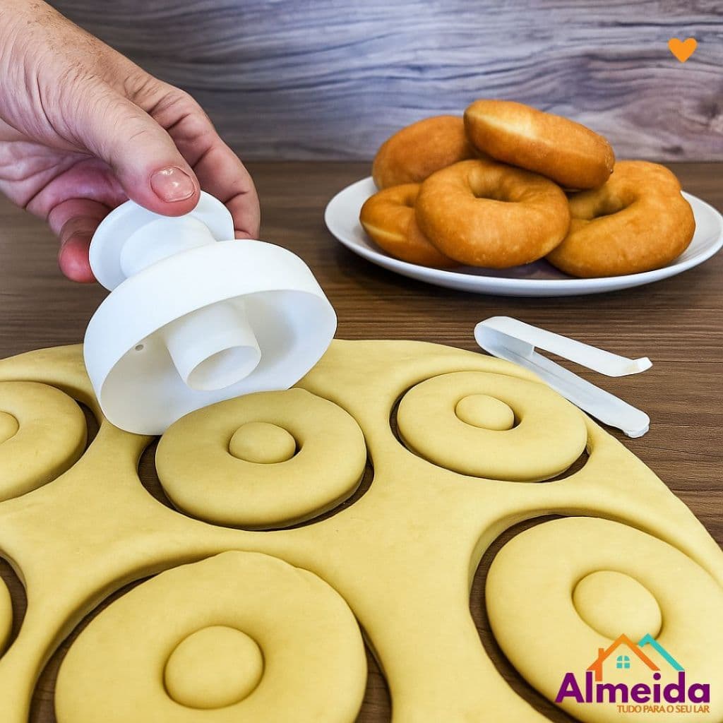 Cortador Modelador De Donuts Com Pinça Para Cobertura Prático e Fácil