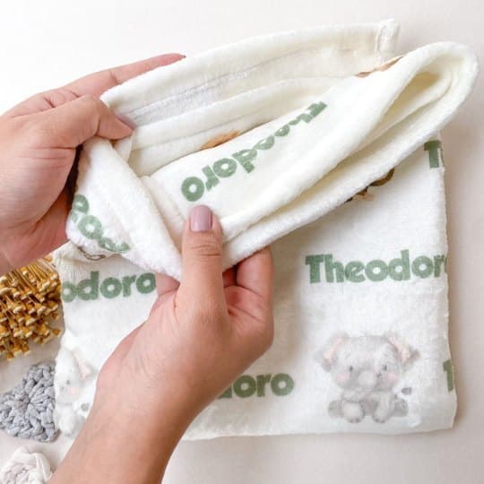 Manta Personalizada com Nome do Bebê | Presente Criativo | Várias Estampas | Envio Rápido