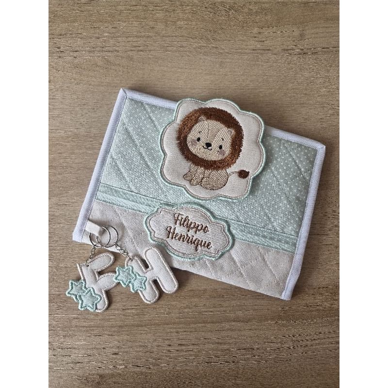 Capa caderneta de vacina ou porta documento para bebê criança menino menina