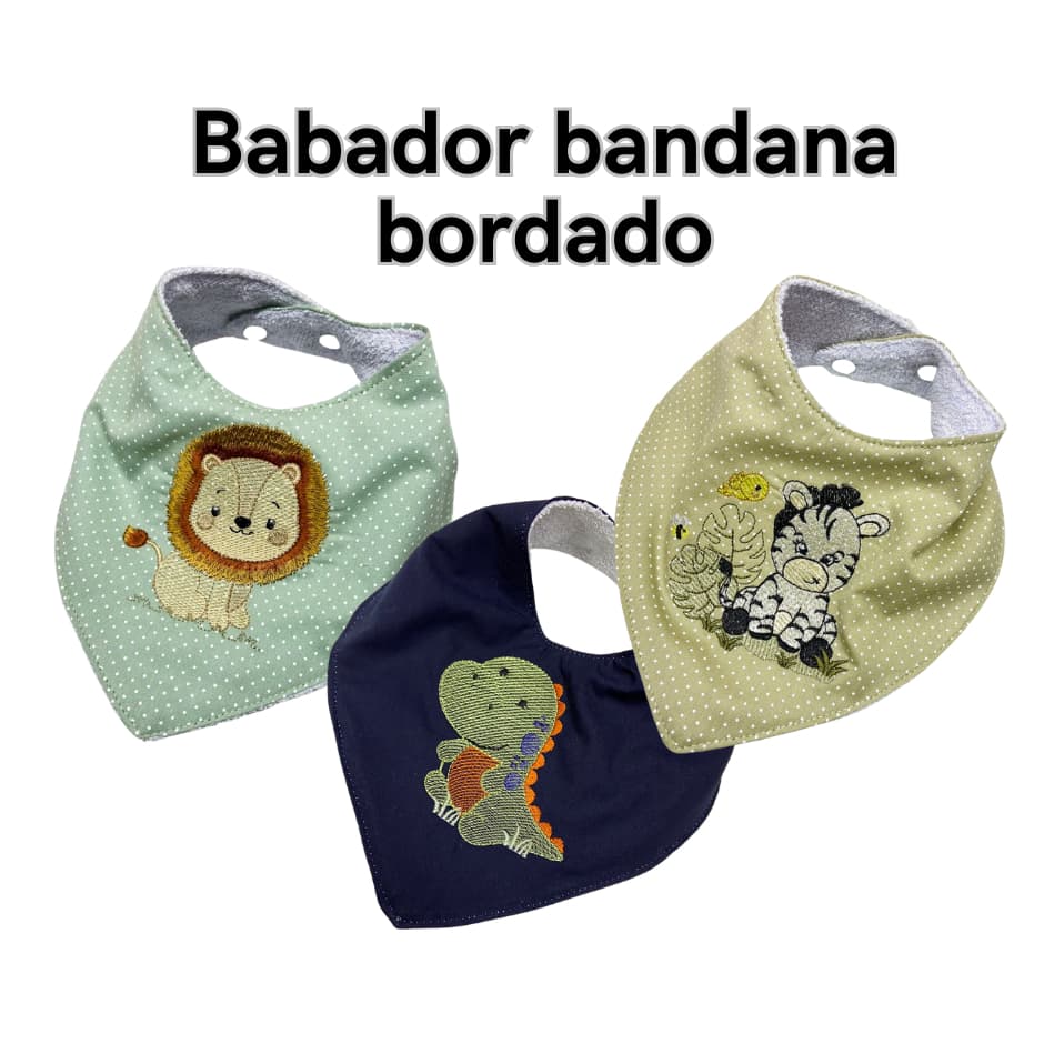 Babador bandana bordado atoalhado com ajuste