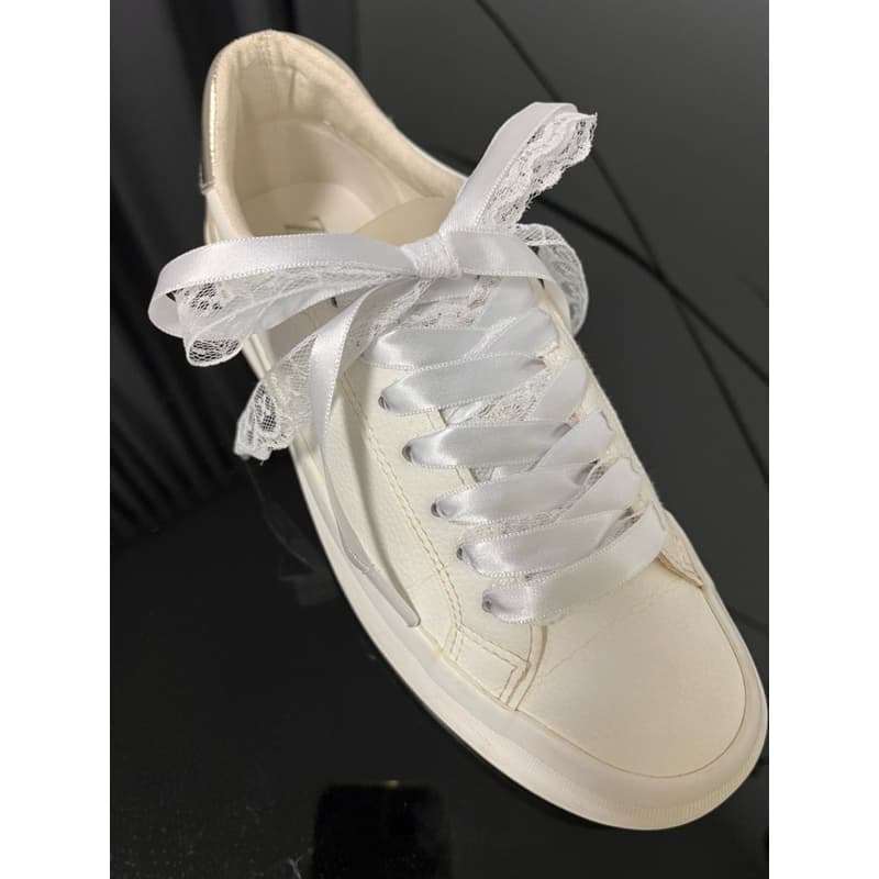 Cadarço de Cetim e/ou Renda Branca ou reta | Par com 1,40m de Comprimento -  Kit delicado e feminino