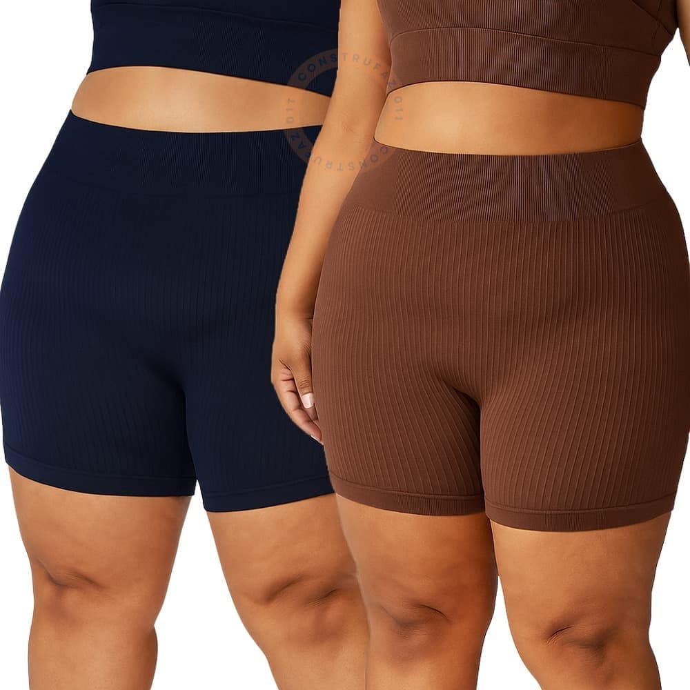Shorts Canelado Plus Size com Empina Bumbum