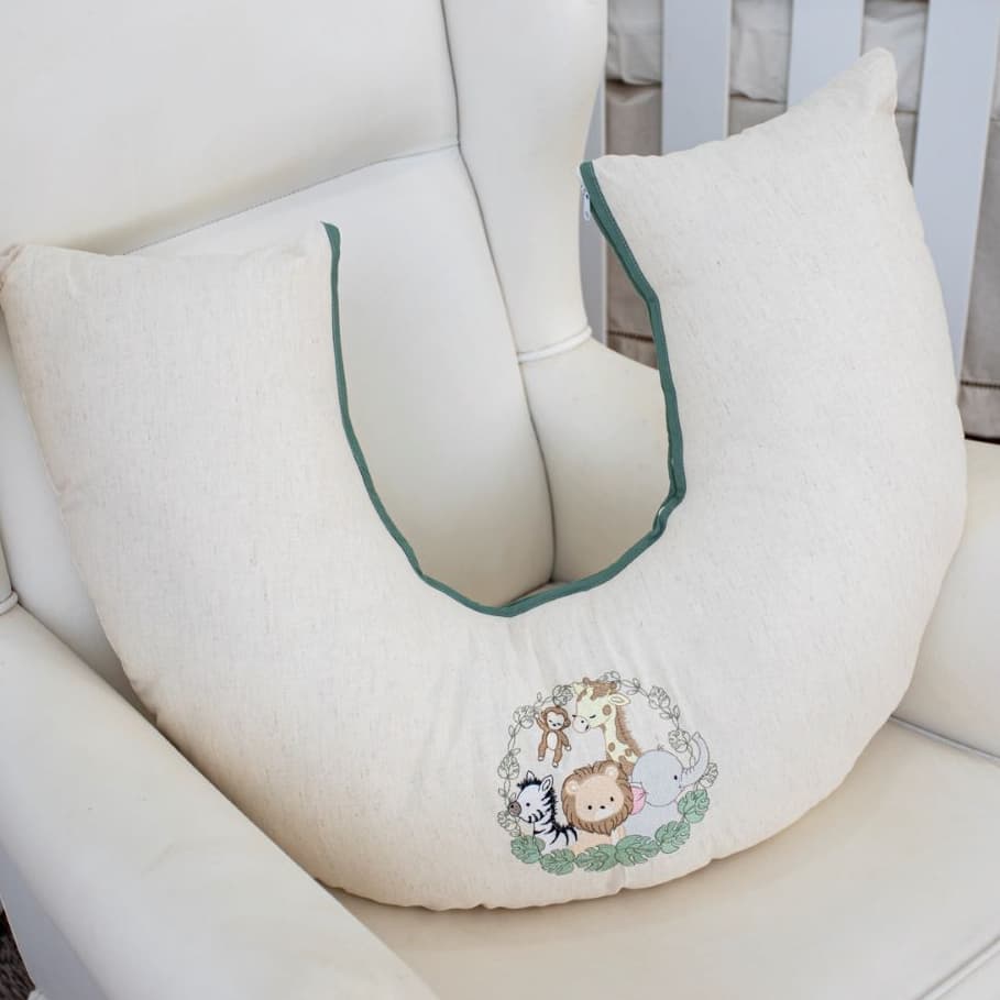 Almofada Amamentação Safari Savana Bichinhos Verde Linho Luxo 100% Algodão com Zíper Bordado Menino