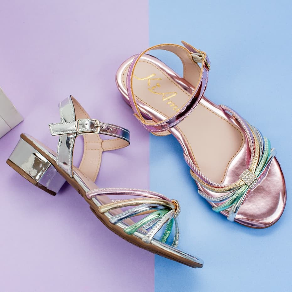 Sandália Delicada Colorida Metalizada Infanto Juvenil Mocinha Menina Strass Brilho Fivela Promoção