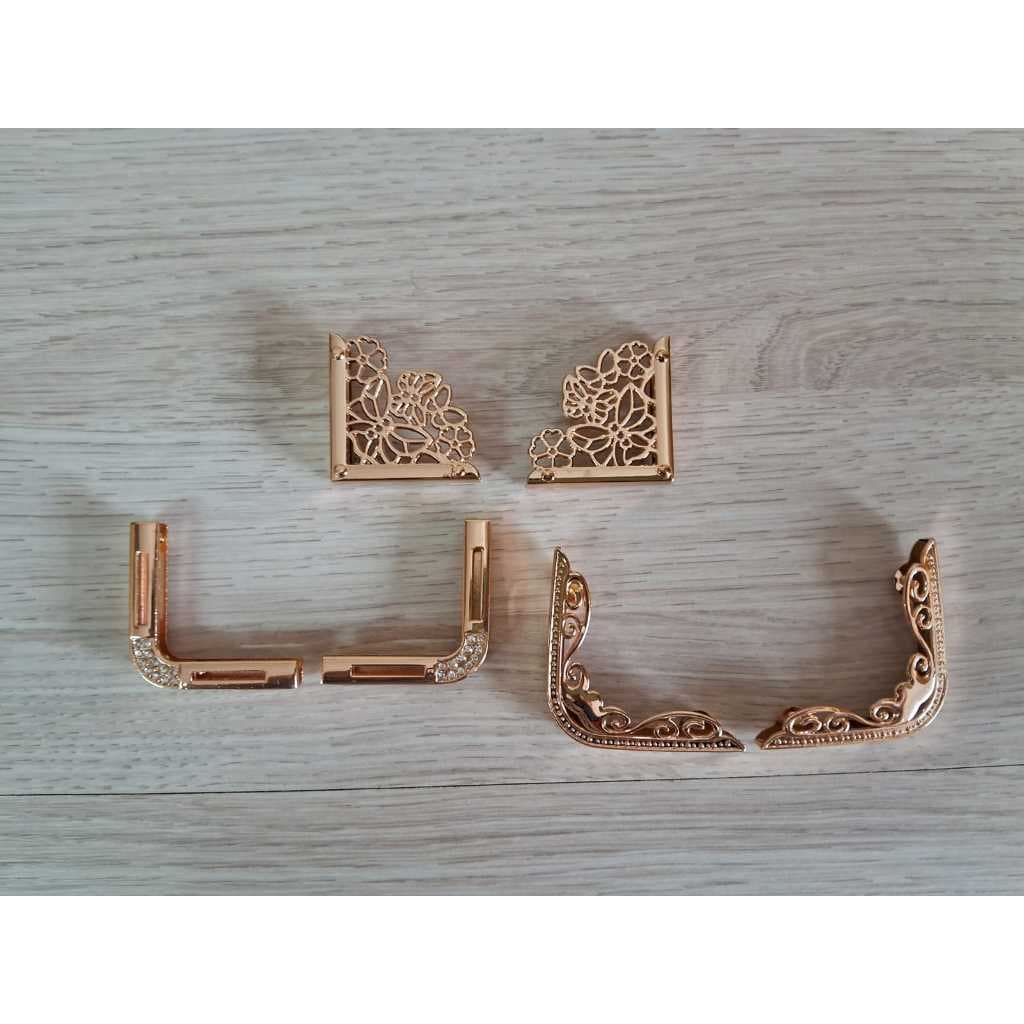 Par de Cantoneira de Metal com parafuso para bolsa,acessórios,papelaria,bolsa de croche