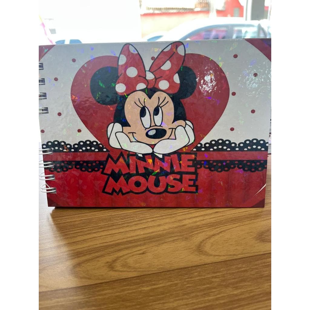 Livro de Colorir Premium Não Mancha Capa Dura 180g com Acetato 21x15cm – Mickey ou Minnie