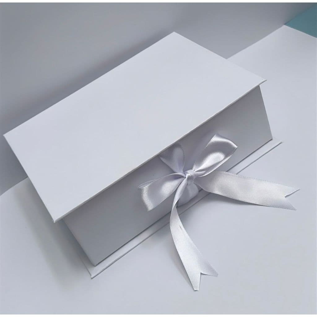 Caixa branca 25x25x10