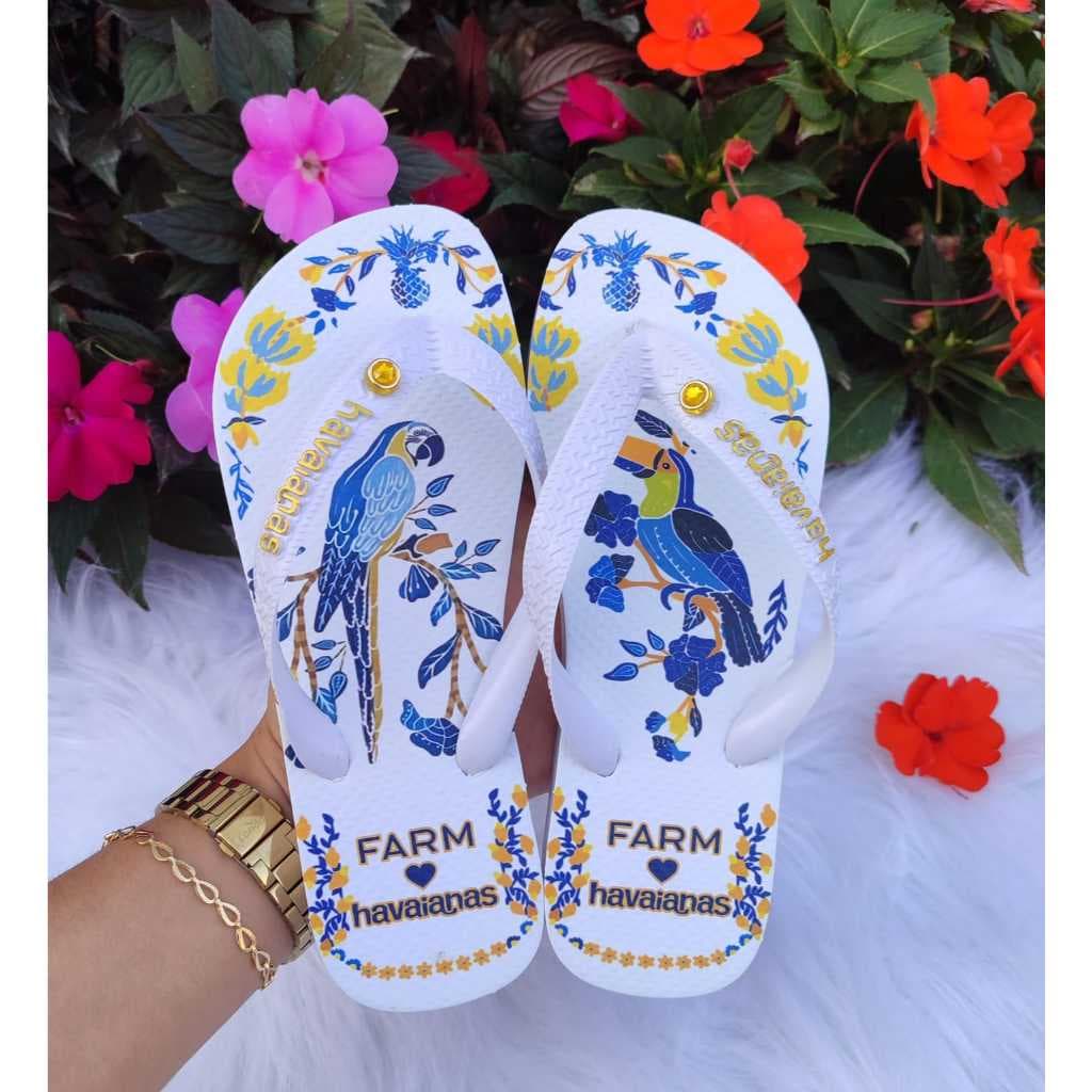 Chinelo Branco com passaro – Slide Feminino com Correia Grossa e Estilo Fofo