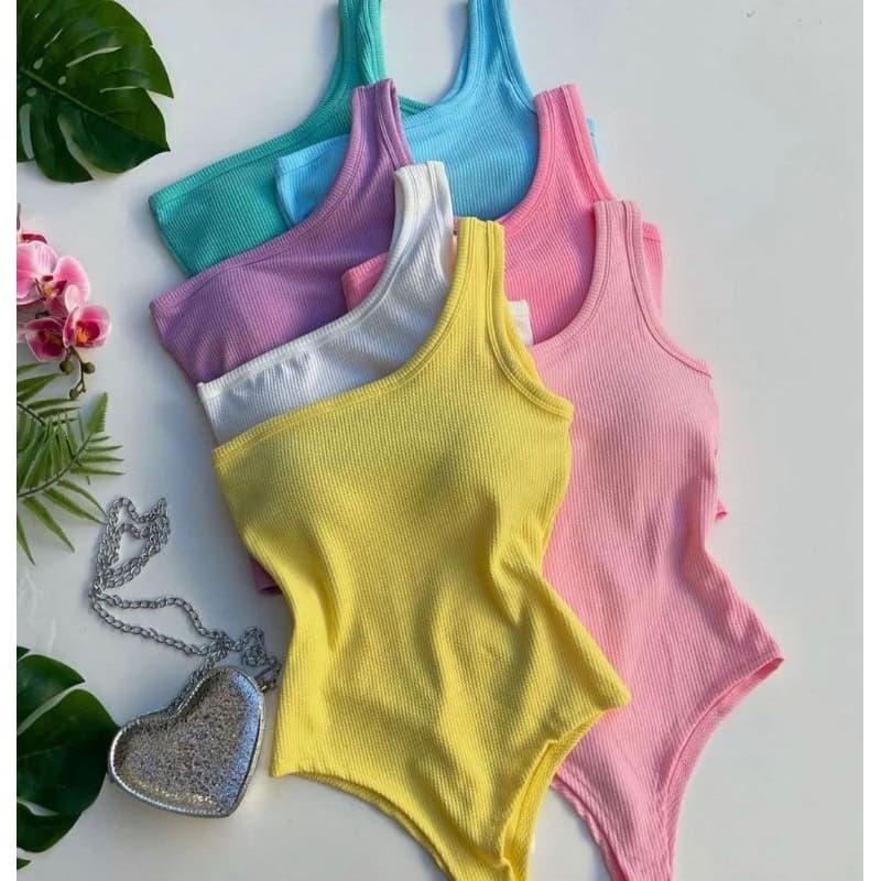 Body Feminino Canelado Nula Manga Anaruga com Bojo Mula Manga Uma Manga