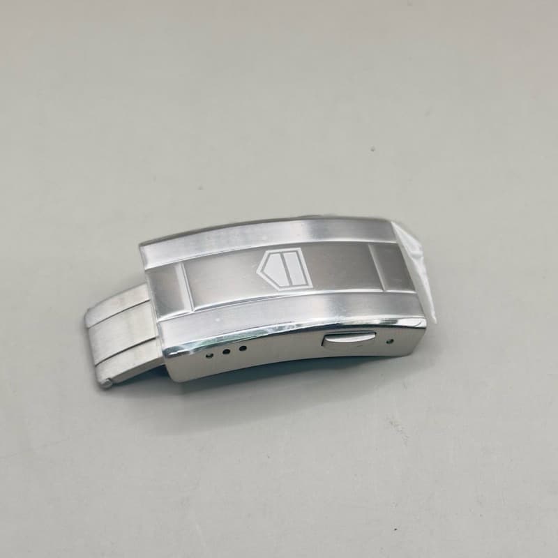 Fecho para pulseira de aço Tag