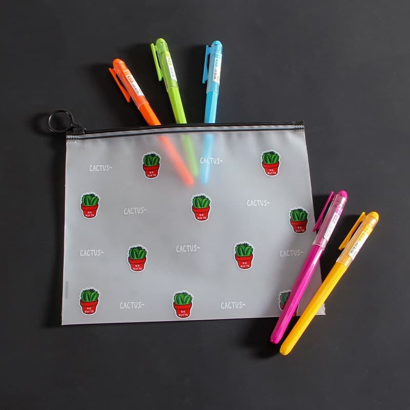 50 Unidades Estojo Multiuso Bolsinha Nylon Colorido Necessaire Promoção