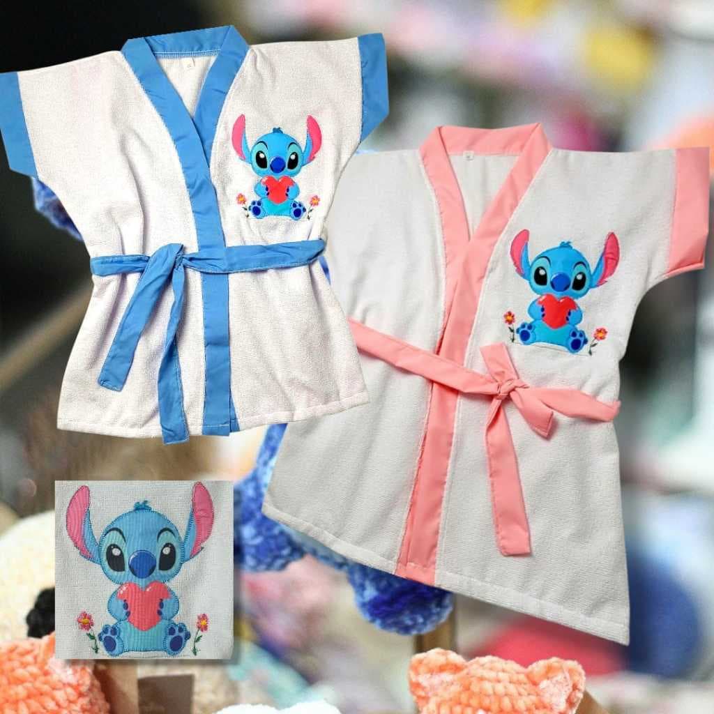 Roupao Stitch Poliester Faixa Movel Para Melhor Ajuste No Corpo Da Criança Tecido De Facil Absorção Agua