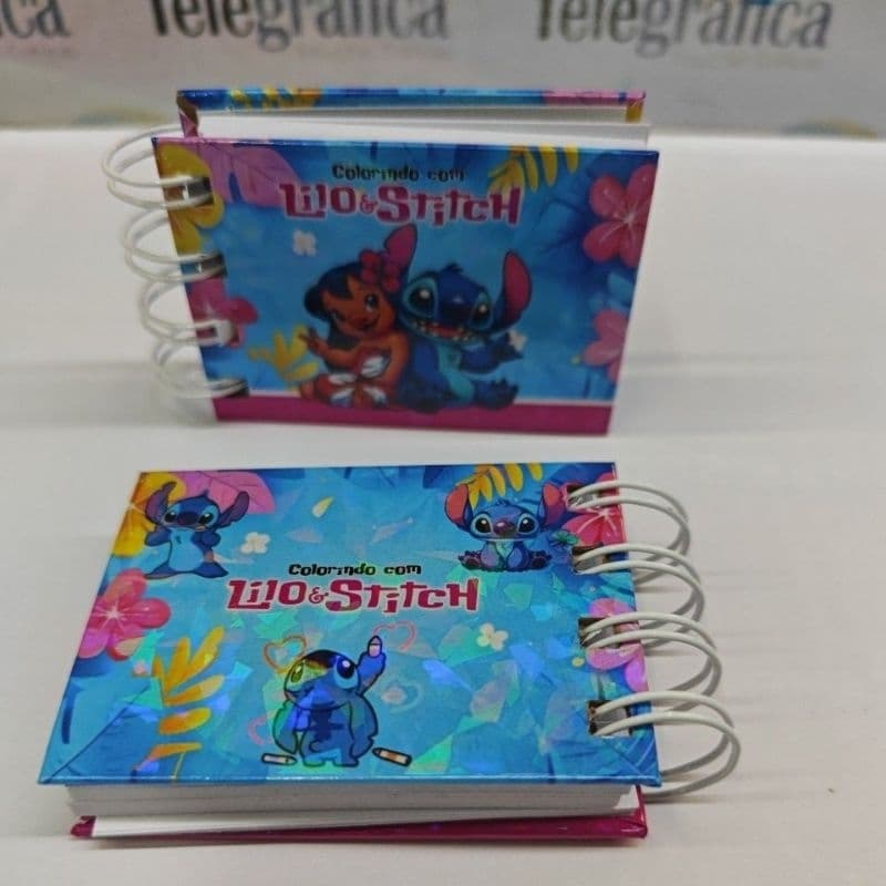 Mini  Caderno de Colorir Lilo e Stitch com 50 folhas, Capa Dura e Acetato 7,5 /5,5 cm