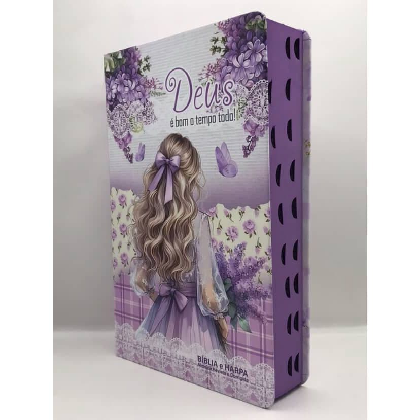 Bíblia Sagrada Tamanho Grande com Harpa Palavras de Jesus em Vermelho Capa Dura Menina Loira