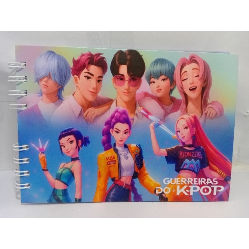Livro de colorir Guerreiras do K-pop - tamanho 14,8 cm x 21cm